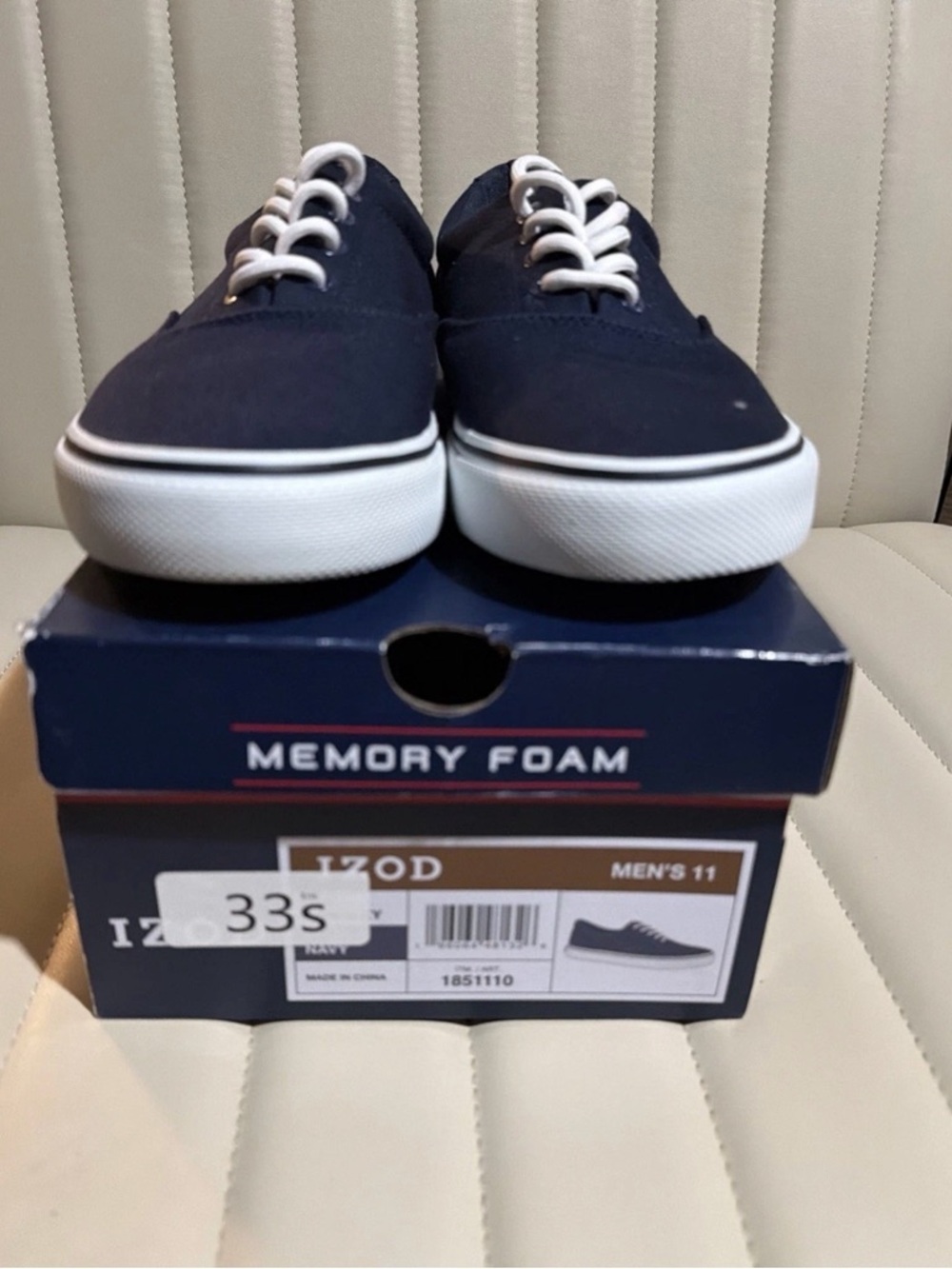 Izod Navy Canvas Sneakers with White Soles and Laces mens size 11
